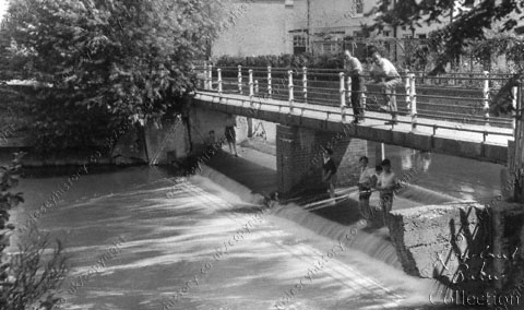 Summer Road - footbridge