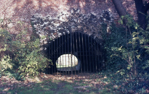Garrick's grotto